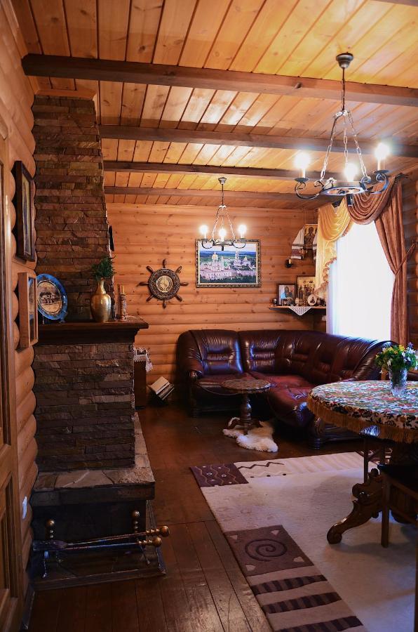 Sadyba Pochayiv Villa Potjayiv Exteriör bild