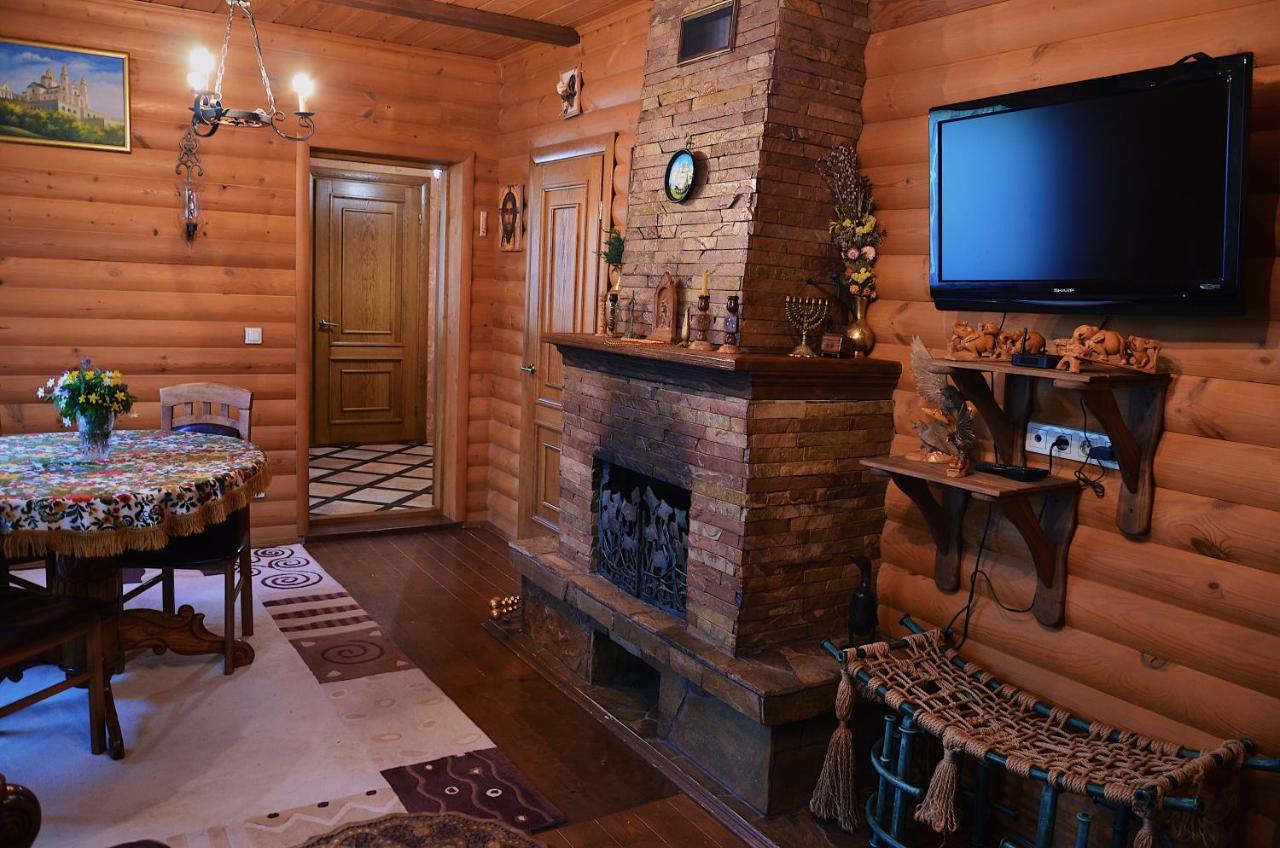 Sadyba Pochayiv Villa Potjayiv Exteriör bild